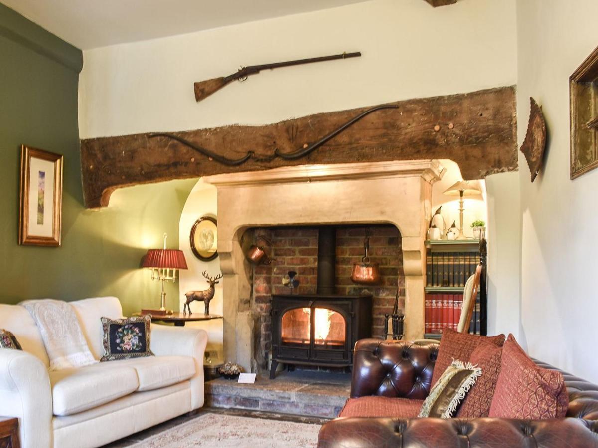 Lea Hall Farmhouse Tissington ภายนอก รูปภาพ