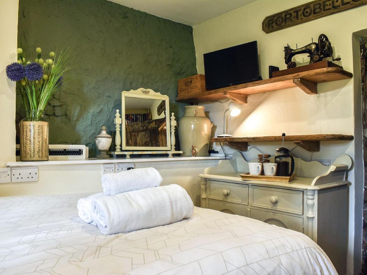 Lea Hall Farmhouse Tissington ภายนอก รูปภาพ
