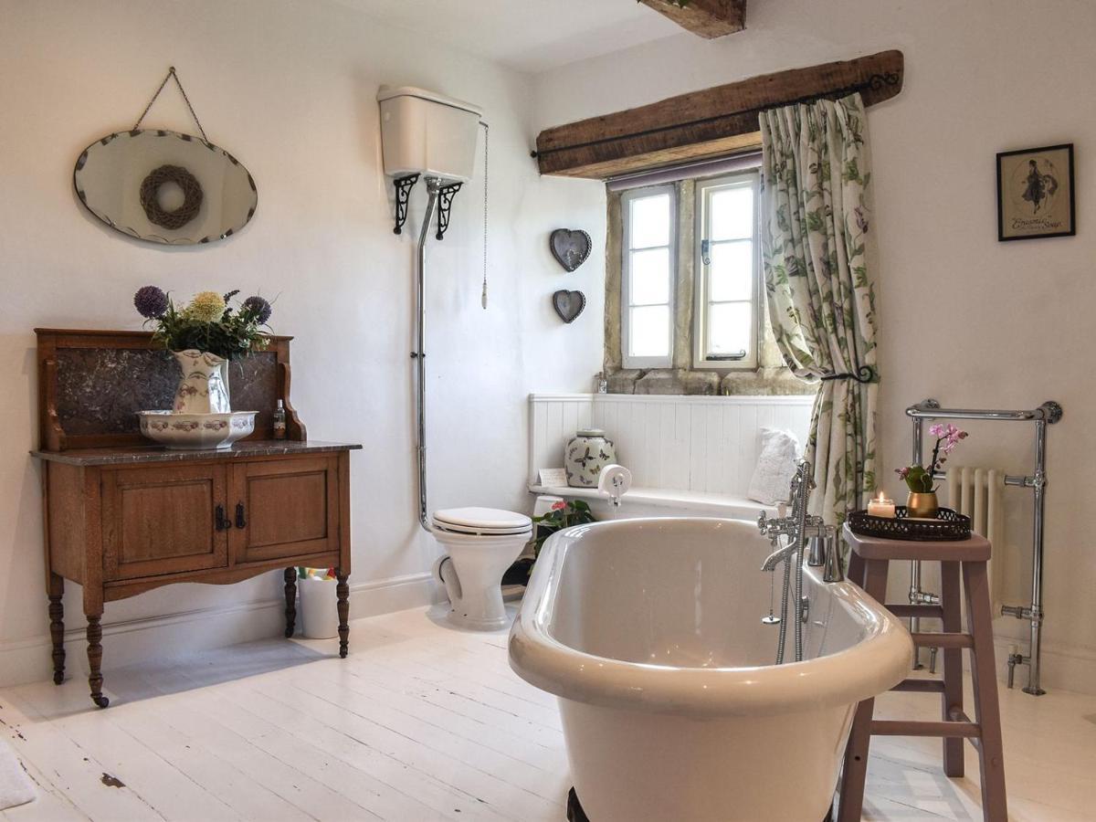 Lea Hall Farmhouse Tissington ภายนอก รูปภาพ